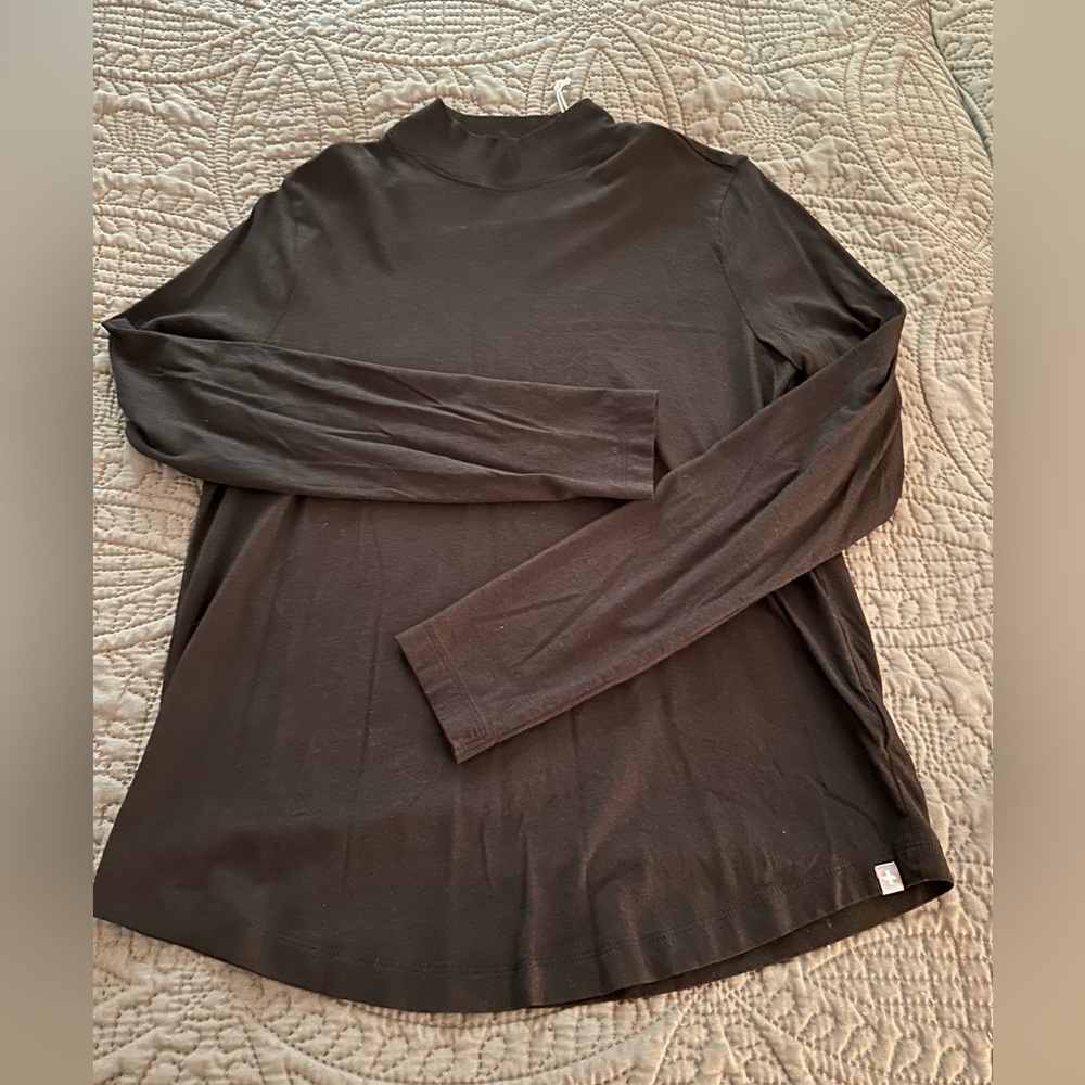Mock Neck Longsleeve in black. Never worn.